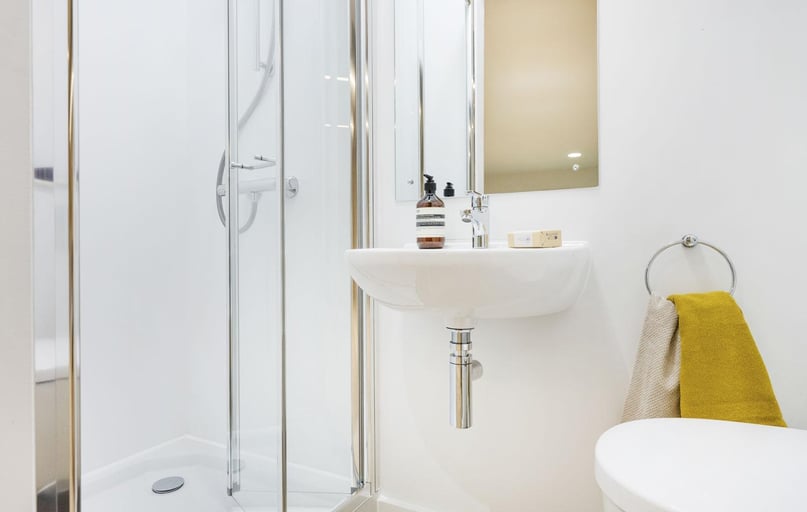 Fairlawn Avenue, Filton, Bristol - Image 1